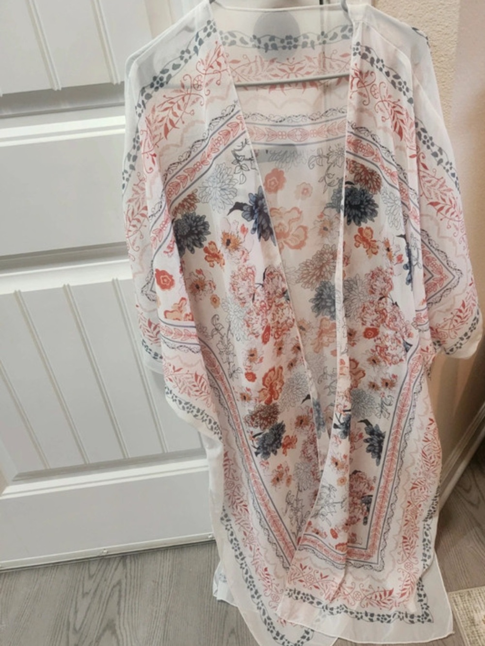 Sheer Floral Boho Kimono | Flowing Open Front | Bohemian Duster Like new - Picture 4 of 6
